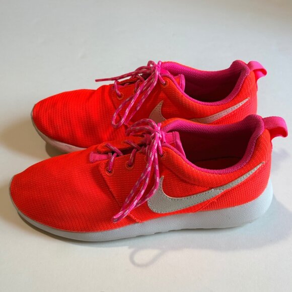 Nike Roshe One Lava Glow Sneakers Women 7.5 Youth 6Y Pink Orange - Picture 4 of 8